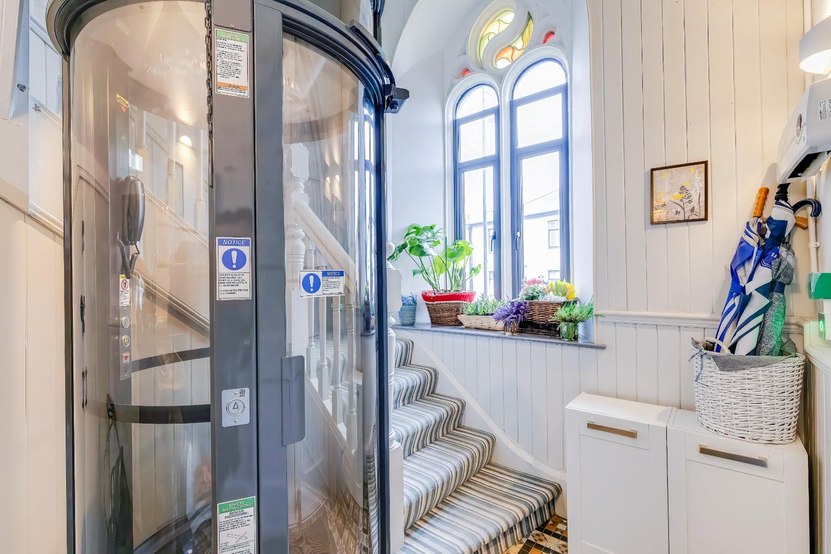 Castellum, 5 Alcedonia, Albert Crescent, Penarth, CF64 1FB